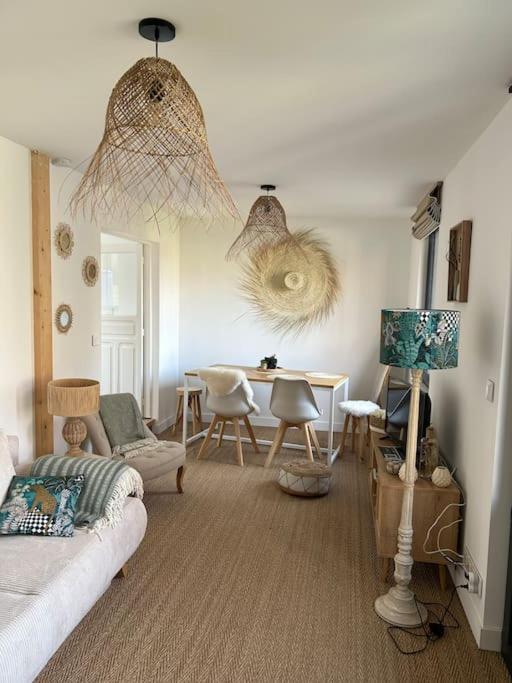 Les Cottages De Carine Сен-Марсель Экстерьер фото